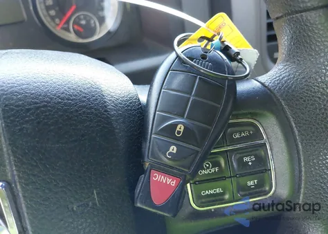 2018 Ram 1500 Tradesman 4X4 6'4 Box z USA, uszkodzony, nr VIN 1C6RR7FG2JS282729